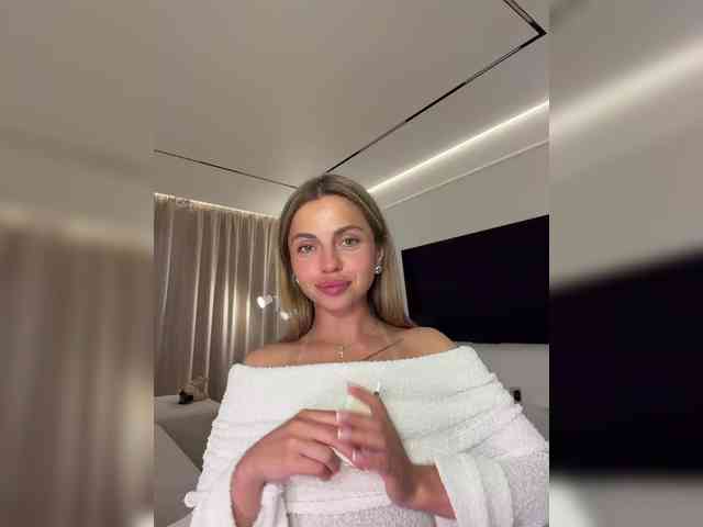 Nataliecroys webcam