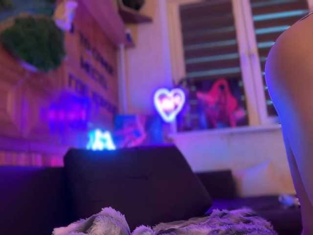 CandyBoom live cam on BongaCams