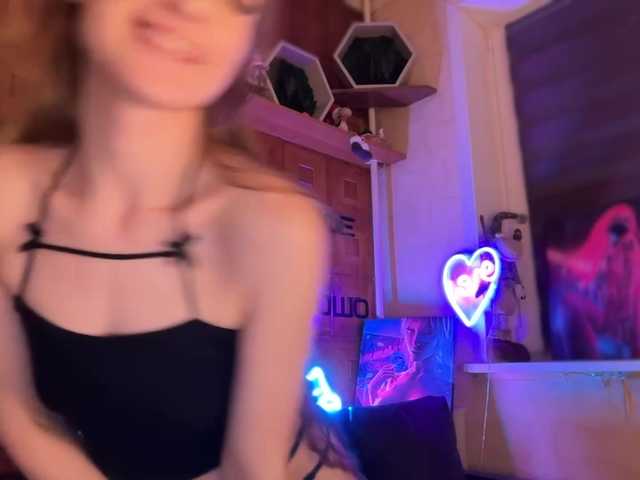 CandyBoom live cam on BongaCams