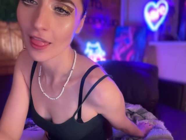 CandyBoom live cam on BongaCams