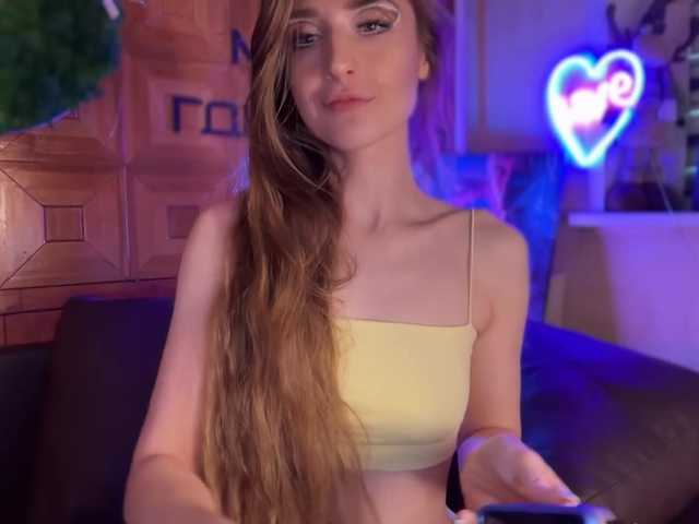SweetyMeow live cam