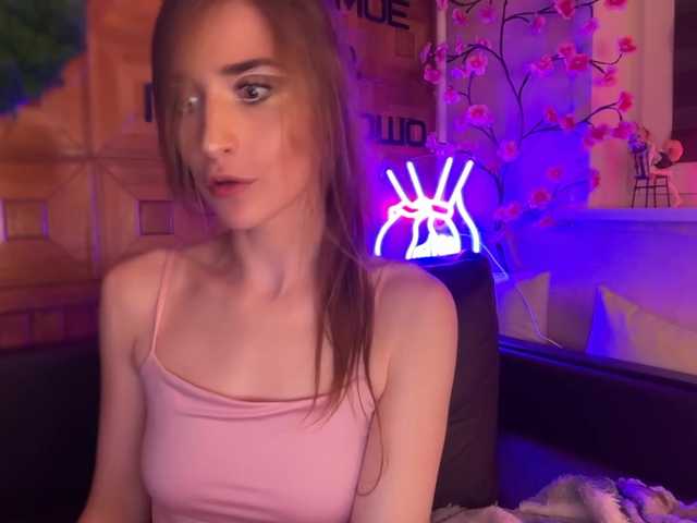 SweetyMeow live cam preview
