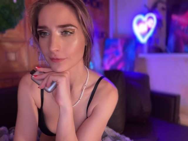 CandyBoom live cam on BongaCams