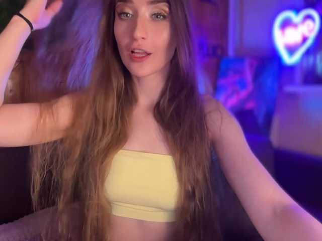 CandyBoom live cam on BongaCams