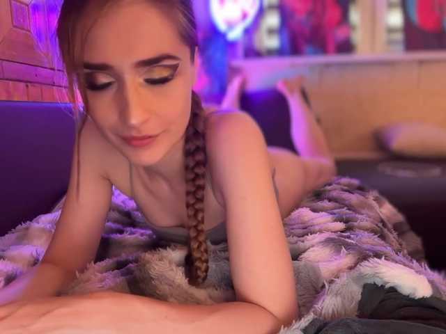 SweetyMeow live webcam show
