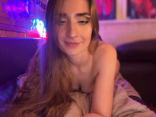 CandyBoom live webcam show