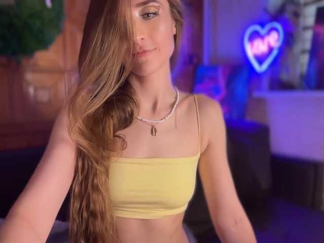 CandyBoom live cam on BongaCams