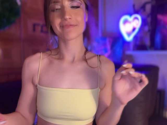 CandyBoom live cam on BongaCams