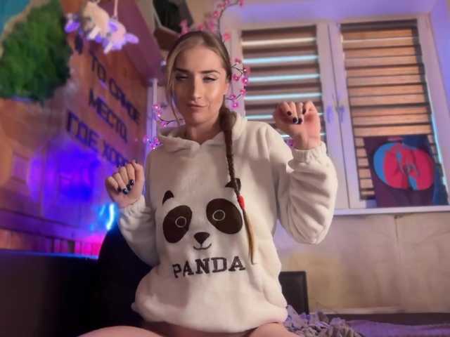 CandyBoom live cam on BongaCams