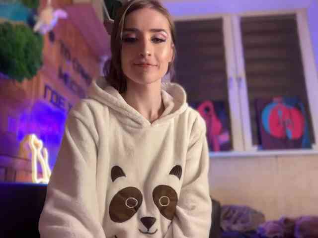 SweetyMeow webcam