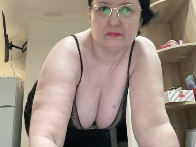 HotMilfPussy live cam preview