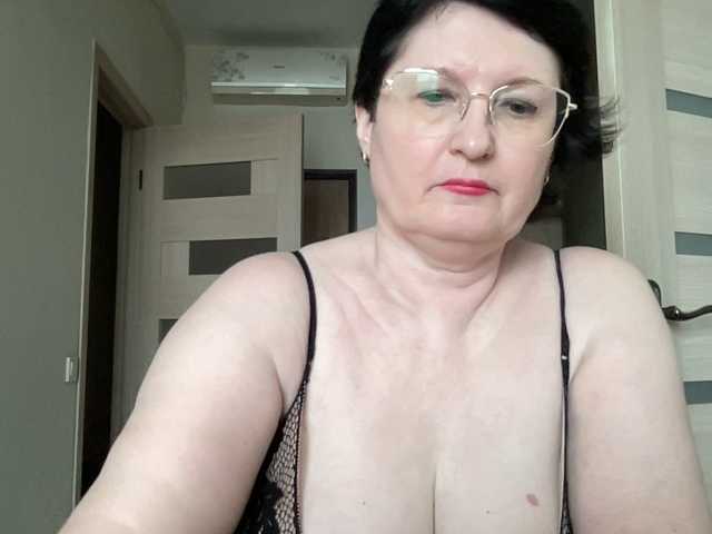 HotMilfPussy live cam preview