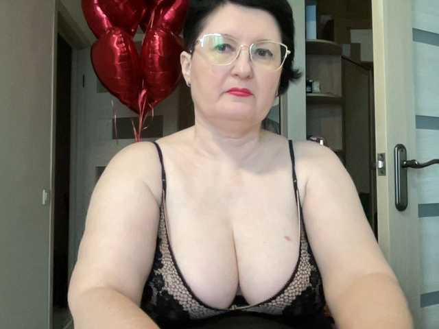 Hotmilfpussy live cam