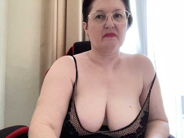 HotMilfPussy live webcam show