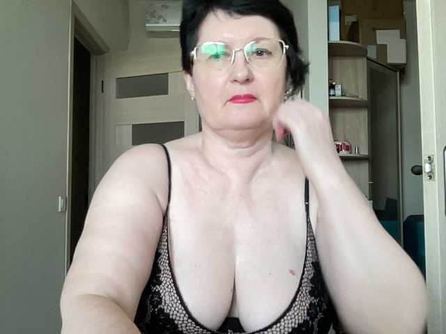 HotMilfPussy live cam preview