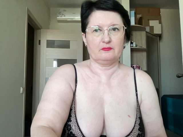 HotMilfPussy live cam on BongaCams