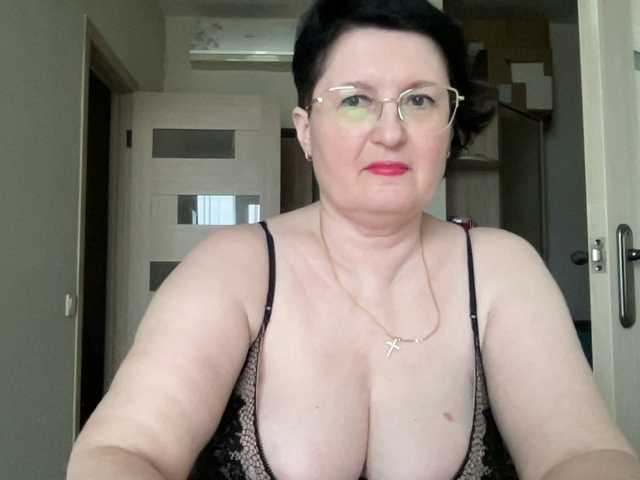 HotMilfPussy live cam on BongaCams
