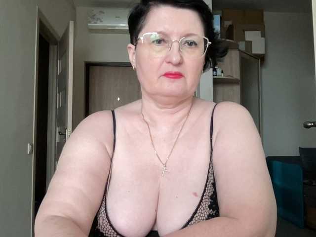 HotMilfPussy live cam on BongaCams