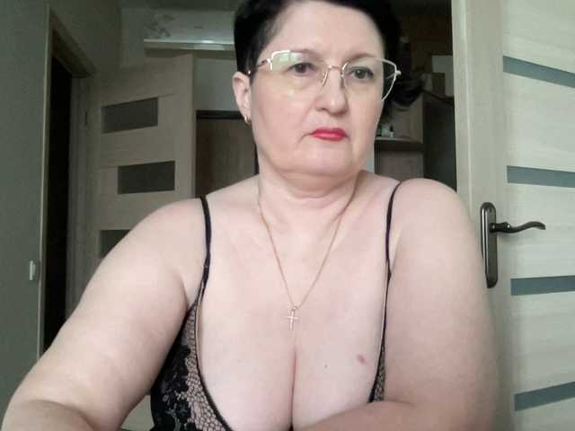 HotMilfPussy live cam on BongaCams