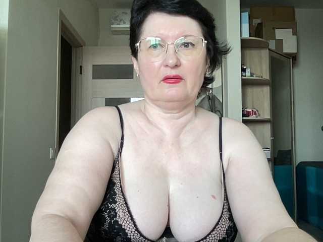 HotMilfPussy live cam preview