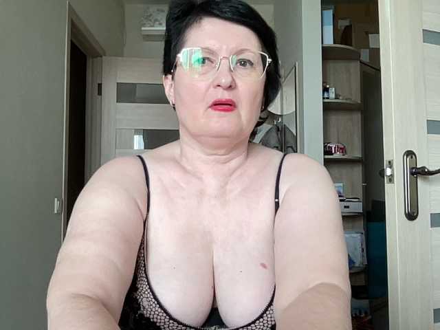 HotMilfPussy live cam preview
