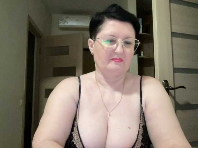 HotMilfPussy live cam on BongaCams