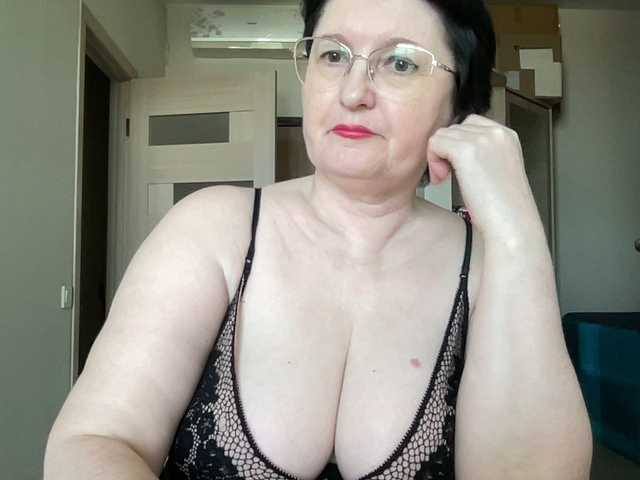 HotMilfPussy live cam preview