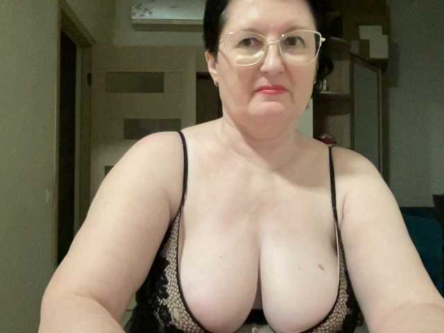 HotMilfPussy live cam preview