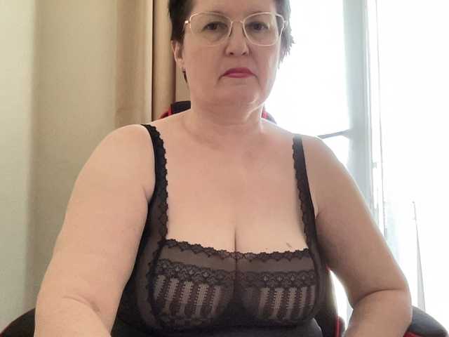 HotMilfPussy live cam on BongaCams