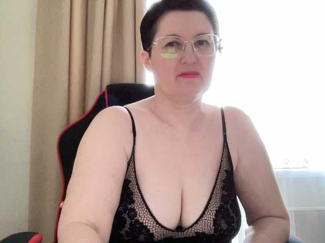 HotMilfPussy live cam on BongaCams