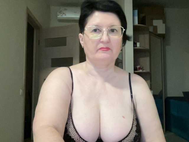 HotMilfPussy, en vivo ahora en BongaCams