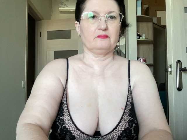 HotMilfPussy live cam preview