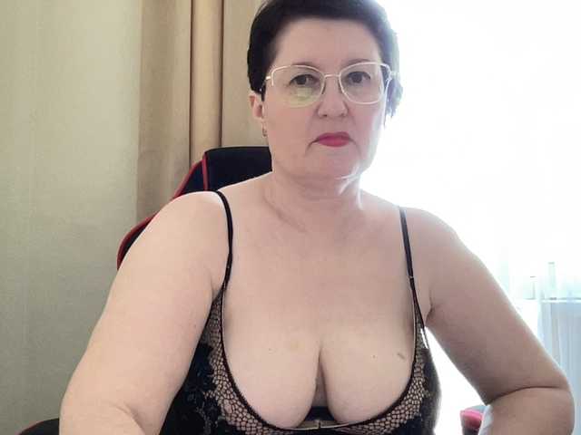 HotMilfPussy live cam preview