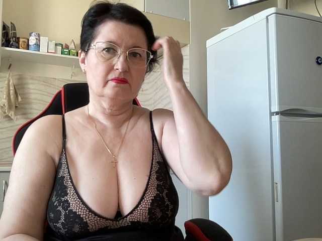 HotMilfPussy Live Cam Chat on BongaCams