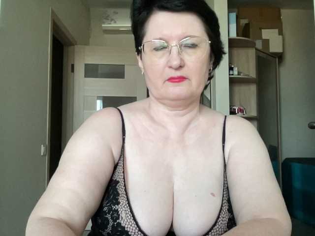 HotMilfPussy live cam preview