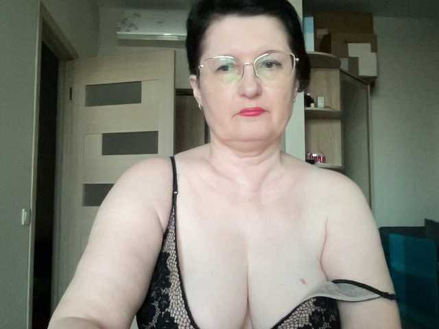 HotMilfPussy Live Cam on BongaCams