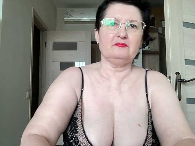 HotMilfPussy live cam on BongaCams