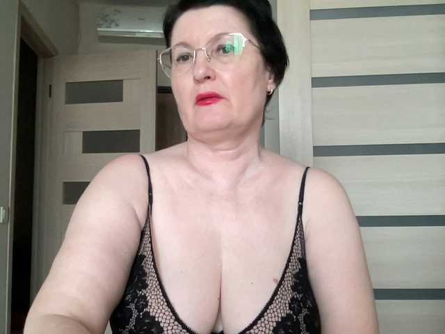 HotMilfPussy live cam