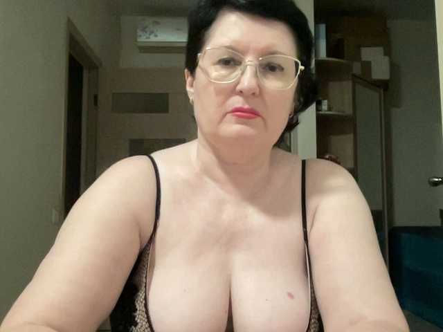 HotMilfPussy live cam preview