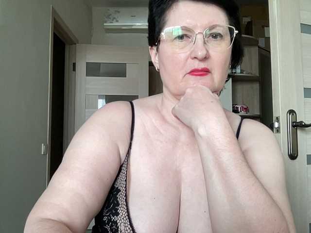 HotMilfPussy live cam on BongaCams