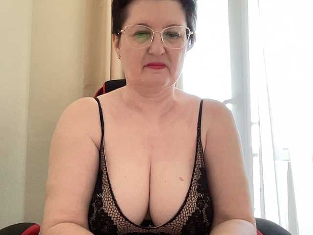 HotMilfPussy live cam on BongaCams