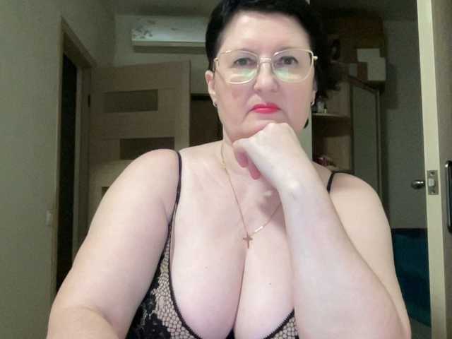 HotMilfPussy live cam on BongaCams