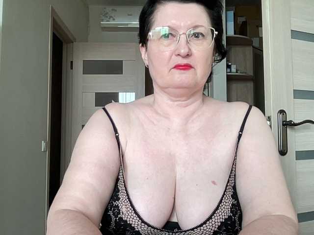 HotMilfPussy live cam preview