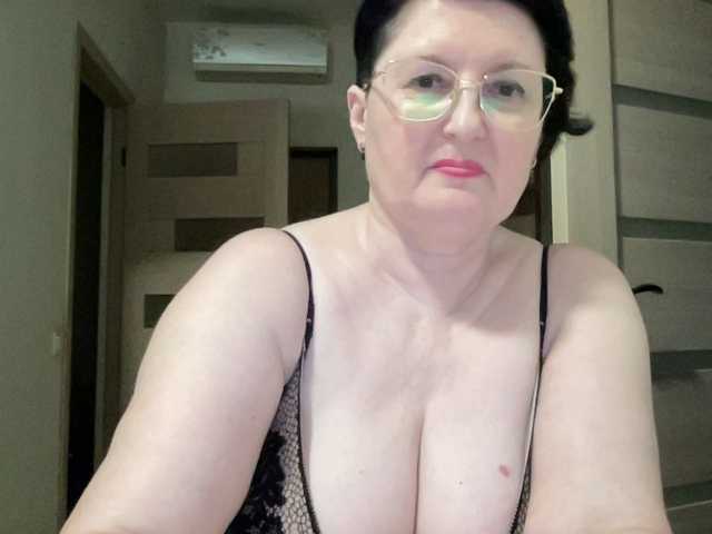 HotMilfPussy live cam on BongaCams