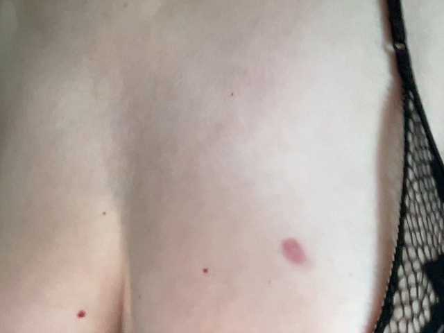 HotMilfPussy live cam preview