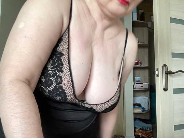 HotMilfPussy live cam preview