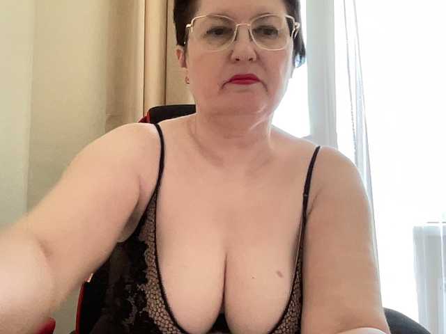 HotMilfPussy live webcam show