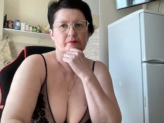 HotMilfPussy live cam on BongaCams