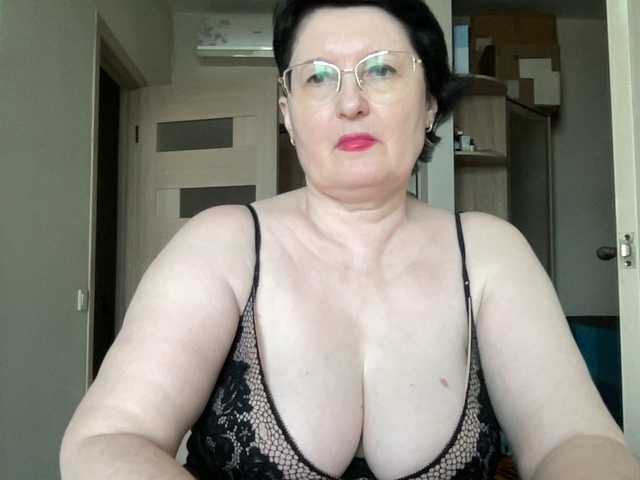 HotMilfPussy live cam preview