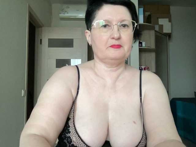 HotMilfPussy live cam preview